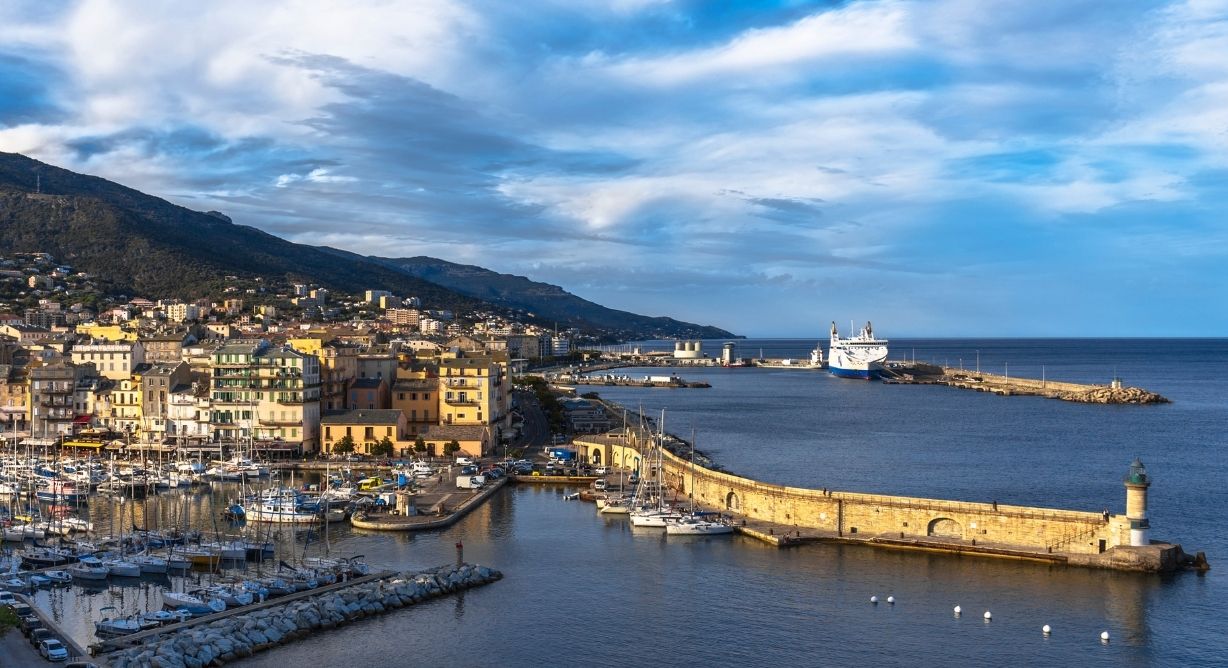 refaire double cle et copie de badge a bastia avec securcles